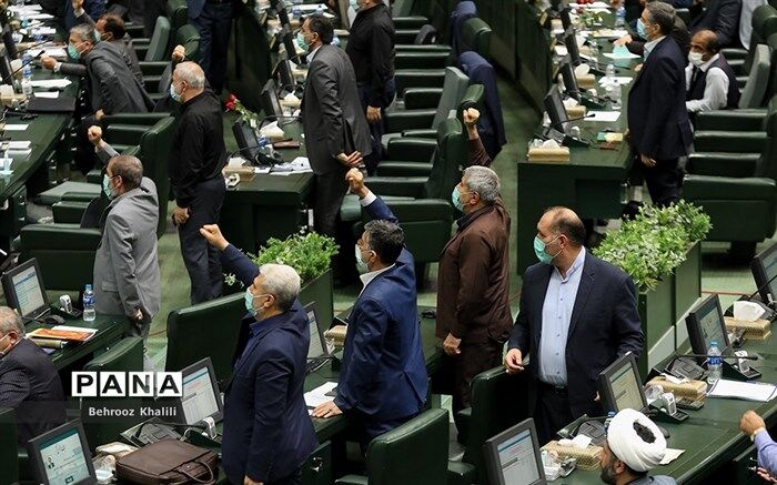 تصویب کلیات طرح تسهیل صدور مجوز کسب‌وکار در مجلس؛ موافقان و مخالفان چه گفتند؟