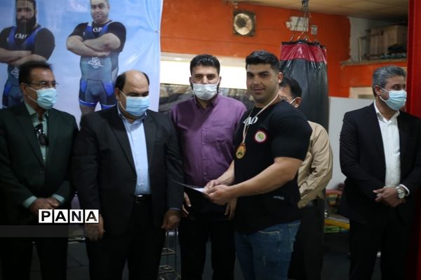 کسب ۵ مدال طلای کشوری پاورلیفتینگ مسابقات انتخابی جهانی  مسکو در شهرستان امیدیه