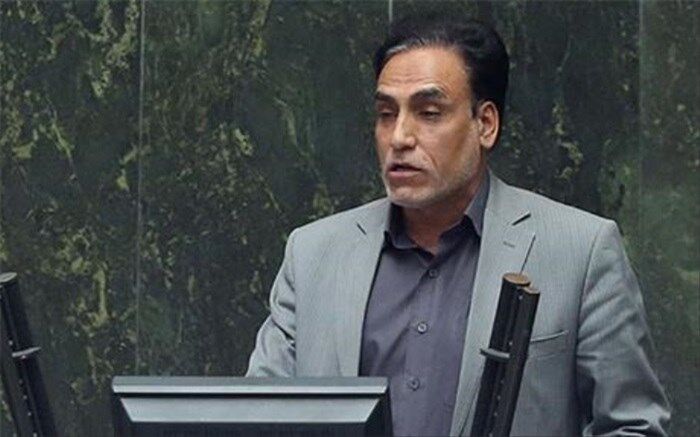 نماینده فریدن: تعلل در اجرای رتبه‌بندی فرهنگیان پذیرفتنی نیست