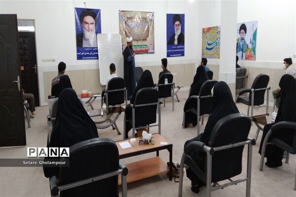 دوره آموزشی یاوران ولایت  در شهرستان درمیان