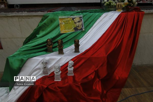 تجلیل از دانش‌آموزان منتخب شهرستان ملارد