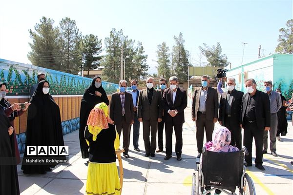 بازدید رییس سازمان آموزش و پرورش استثنایی از آموزشگاه استثنایی تدبیر بیرجند