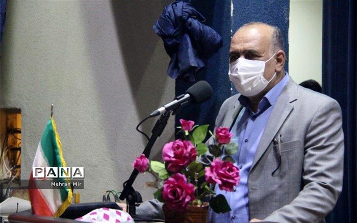 آموزش و پرورش عهده‌دار تربیت و بالندگی انسان‌های مستعد