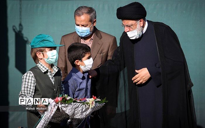 پرسش مهر امسال رئیس‌جمهور: ایران قوی، چه ویژگی‌هایی دارد؟