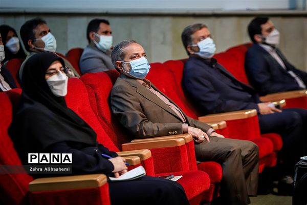 آیین تجلیل از معلمان و عوامل مدرسه تلویزیونی ایران