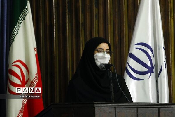 آیین تجلیل از معلمان و عوامل مدرسه تلویزیونی ایران