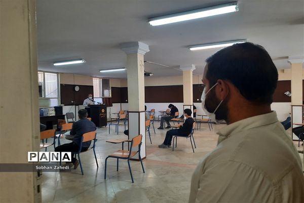 تقدیر از دانش‌آموزان مدرسه شهید بهشتی رودهن