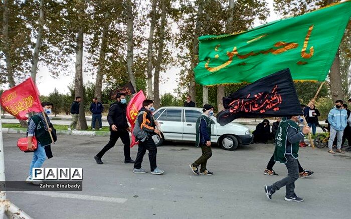 ارسال ۸ تریلی اقلام مورد نیاز به عراق برای خدمت رسانی به زائران