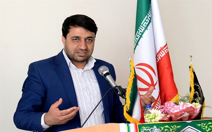 تهیه و توزیع ۴٠٠ بسته معیشتی و ٢۵٠ بسته لوازم‌التحریر بین نیازمندان