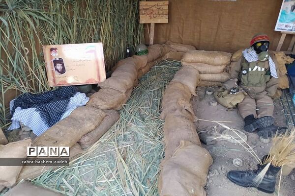 نمایشگاه هشت سال جنگ دفاع مقدس در فرهنگسرای ولا شهرری