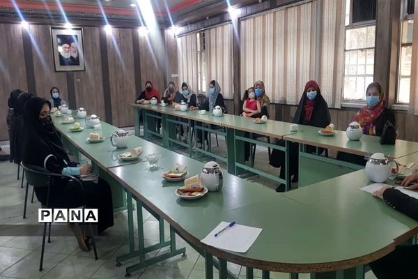 برگزاری کارگروه انجمن عکاسی، در کانون فرهنگی تربیتی امید منطقه ۱۴