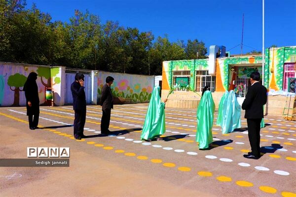مدارس آباده در انتظار شکوفه‌ها