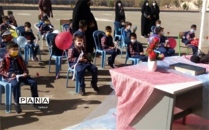 قدم نهادن نوگلان در عرصه علم و دانش با نواختن زنگ شکوفه‌ها