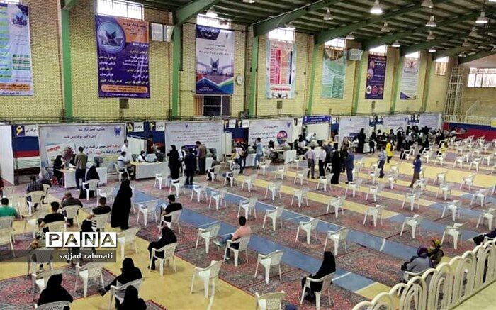 افتتاح دومین مرکز تجمیعی واکسیناسیون در مجموعه ورزشی امام علی دانشگاه آزاد شهرضا