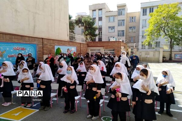 جشن شکوفه‌ها جشن مهربانی در منطقه هفت