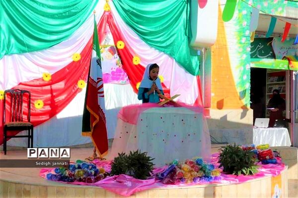 زنگ شکوفه‌ها در مدارس آباده