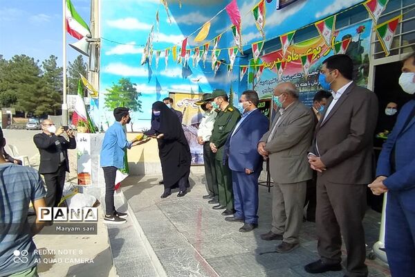 نواخته شدن زنگ ایثار و مقاومت در شاهین شهر