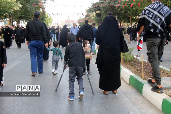 راهپیمایی عظیم جاماندگان اربعین حسینی(ع)