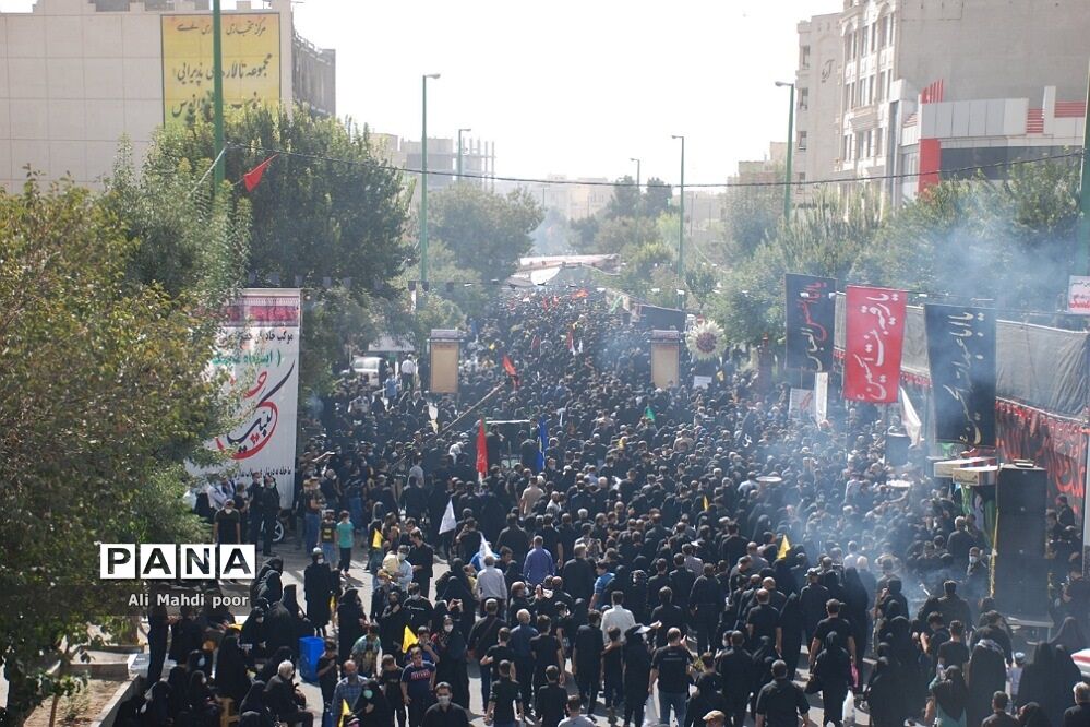 راهپیمایی جاماندگان اربعین حسینی درشهرستان ری