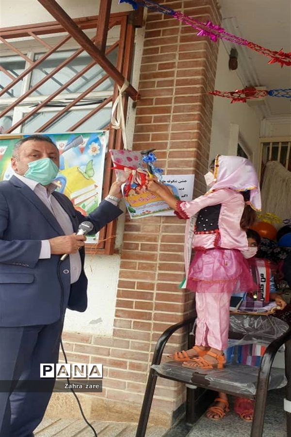 جشن شکوفه‌ها در محمودآباد