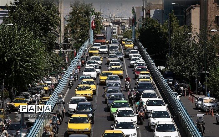 ترافیک سنگین  صبحگاهی در معابر اصلی و بزرگراهی پایتخت