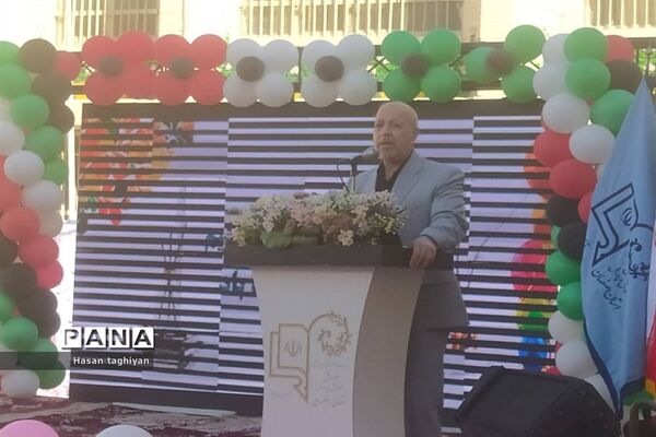 نواخته شدن زنگ بازگشایی مدارس استان اصفهان