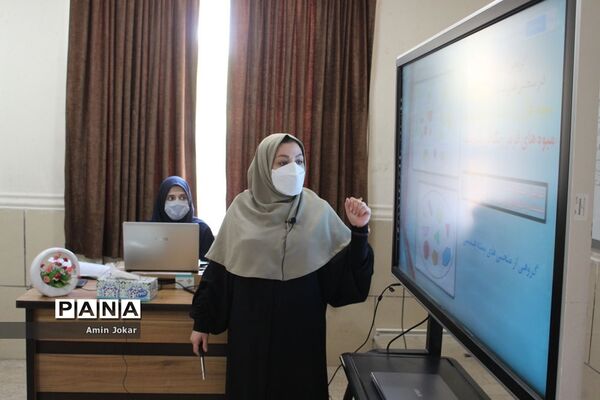 آیین نواختن زنگ آغاز سال تحصیلی در فارس
