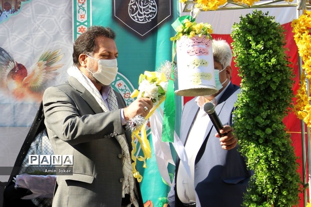 آیین نواختن زنگ آغاز سال تحصیلی در فارس