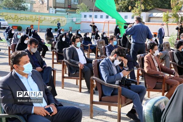 آیین نمادین آغاز سال تحصیلی و زنگ مهر در ارومیه