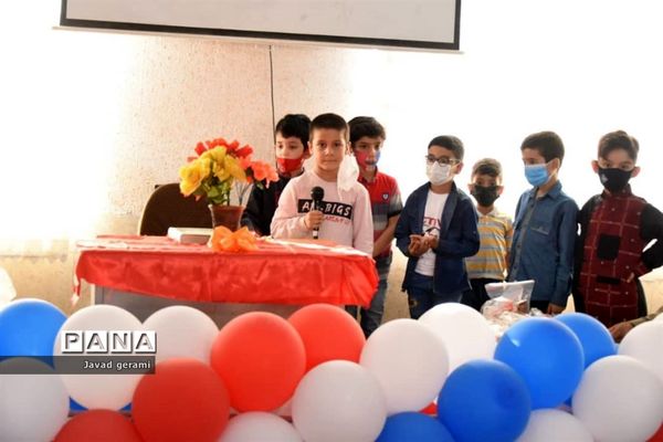 برگزاری جشن شکوفه ها در کاشان