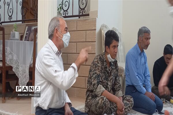 آیین تجلیل از خانواده شهدای کاشمری