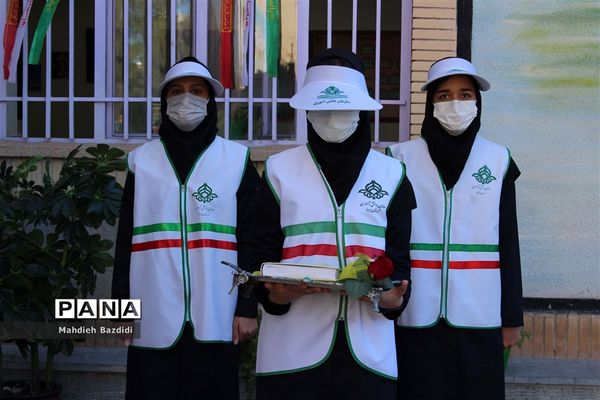 زنگ نمادین آغاز سال تحصیلی جدید در بیرجند