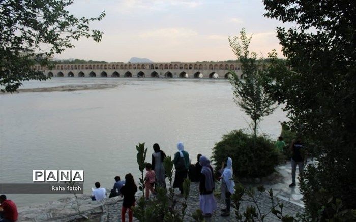 ذخیره آب سد زاینده‌رود به 222 میلیون متر مکعب رسید