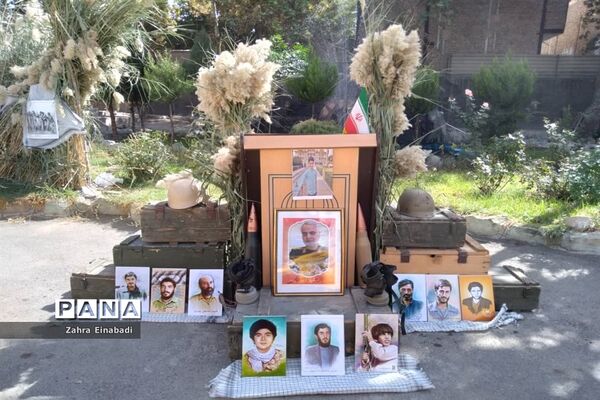 برگزاری مراسم گرامیداشت شهدا در اداره آموزش و پرورش ملارد