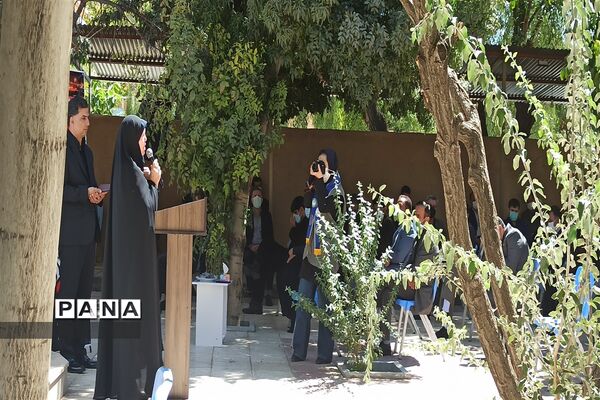 مراسم یادبود دانش آموز شهید علی لندی در شهرکرد