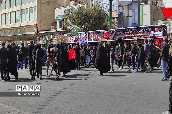 برگزاری مراسم راهپیمایی اربعین حسینی در تهران با حضور فرمانده کل سپاه  پاسداران انقلاب اسلامی