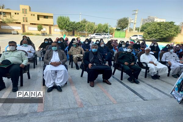 آیین نواختن زنگ ایثار و مقاومت در مدارس چابهار