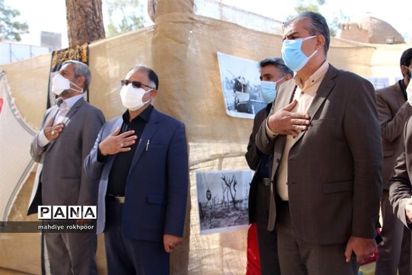 نواختن زنگ ایثار ومقاوت دردبیرستان شیخ هادی هادوی بیرجند