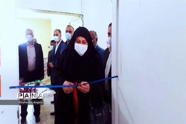 مراسم آیین نواختن زنگ ایثار و مقاومت در قرچک