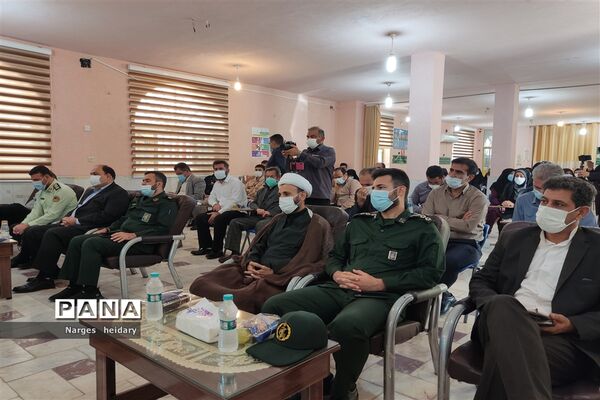 نواخته شدن زنگ ایثار و مقاومت در شهرستان امیدیه