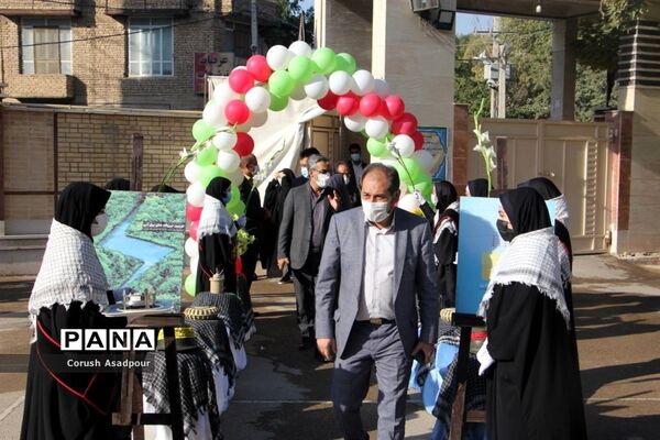 آیین استانی نواختن زنگ ایثار و مقاومت در مدرسه شاهد دالکی ناحیه 1 شیراز