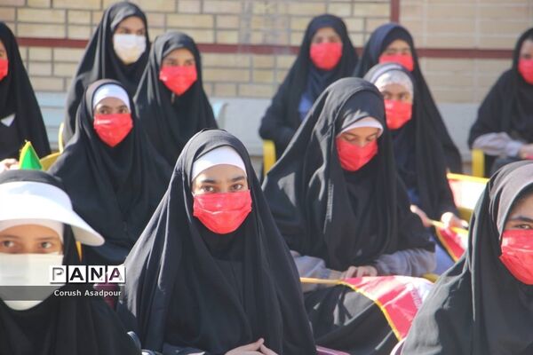 آیین استانی نواختن زنگ ایثار و مقاومت در مدرسه شاهد دالکی ناحیه 1 شیراز
