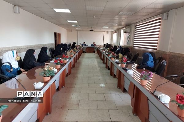 برگزاری جلسه هماهنگی با خبرنگاران پانا در شهرستان قرچک