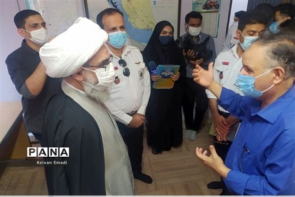 بازدید نماینده ولی فقیه در استان و امام جمعه بوشهر از اورژانس بوشهر