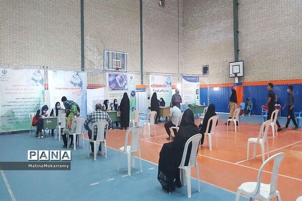 آغاز واکسینه دانش آموزان شهرستان کاشمر