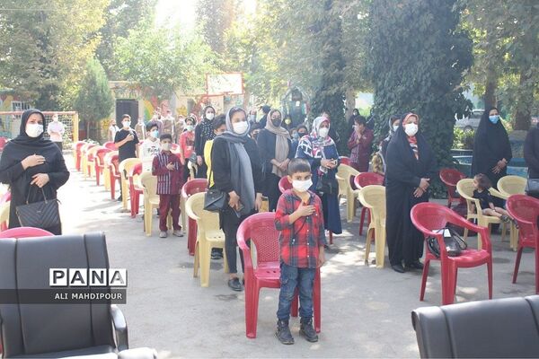 مراسم جشن عاطفه‌ها در آموزشگاه  امام‌رضا(ع)  شهرستان چهاردانگه