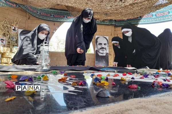 برگزاری مراسم غبار روبی مزار شهدا به مناسبت هفته دفاع مقدس