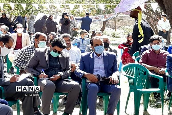 نواختن زنگ آغاز فعالیت مدارس عشایری خراسان رضوی