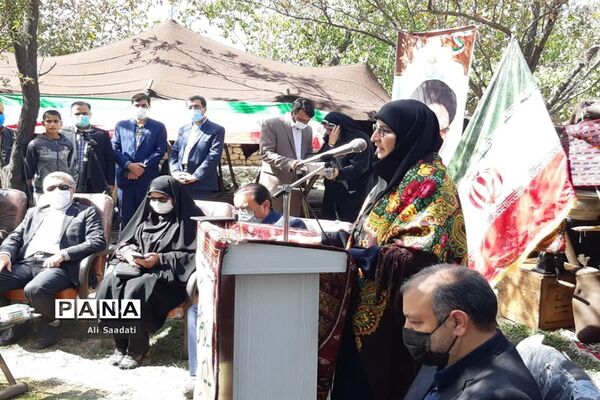 نواختن زنگ آغاز فعالیت مدارس عشایری خراسان رضوی