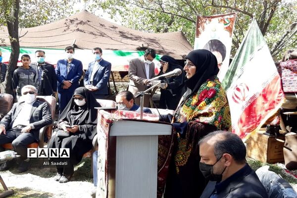 نواختن زنگ آغاز فعالیت مدارس عشایری خراسان رضوی